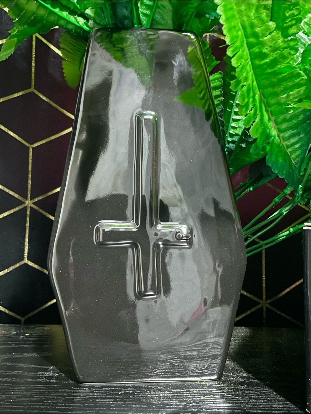 Killstar Large Coffin Vase - Picture 4 of 7